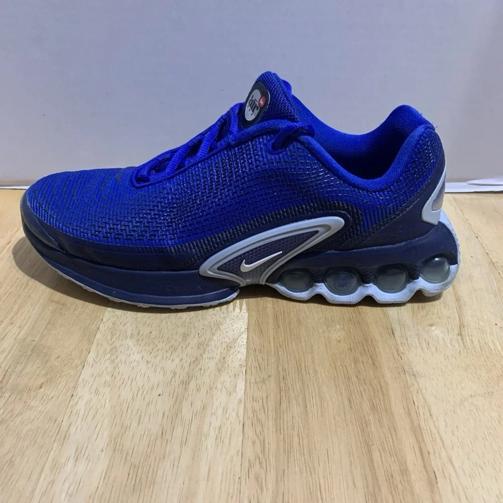 Nike Air Max Dn Junior Blue Size 6Y Women 7.5 FB8987-400 Minuscule Flaw
